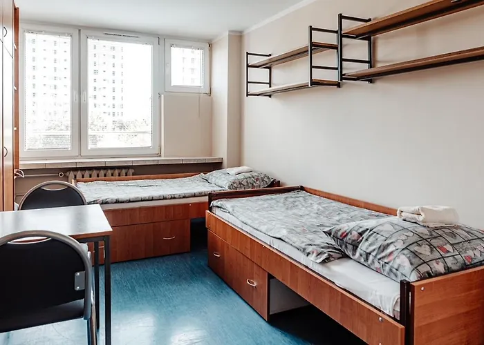 Akropol بيت شباب